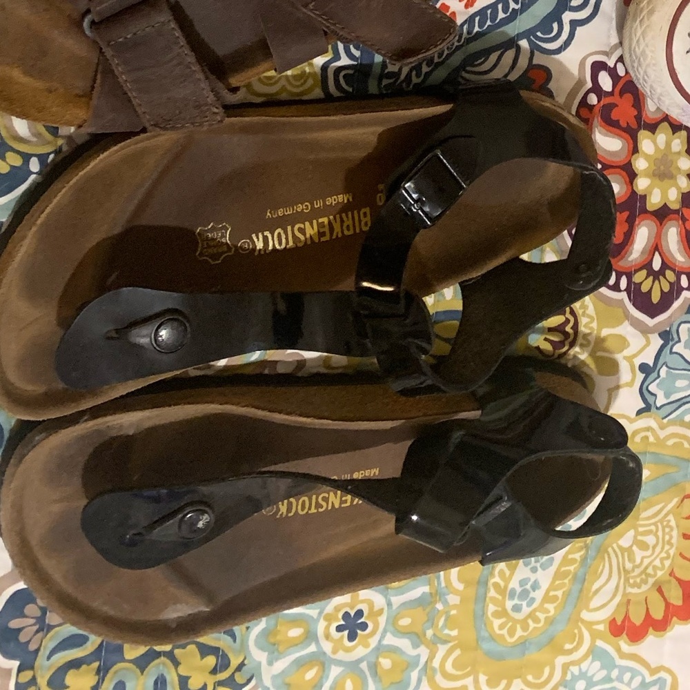 Black Birkenstock’s size 39